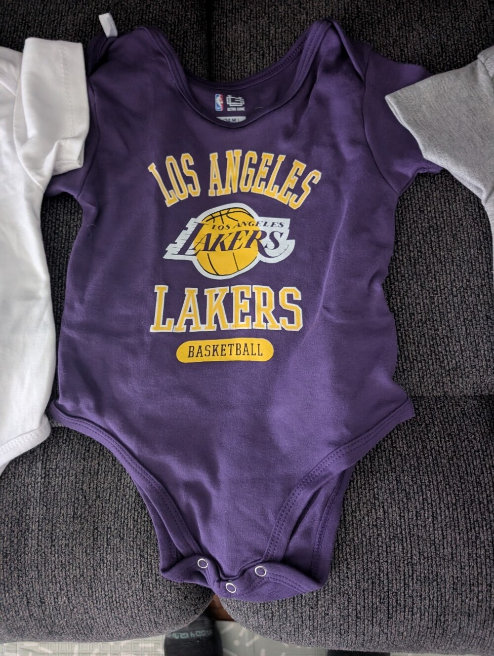Los Angeles Lakers Baby Bodysuit Set - Purple, White, Gray - Picture 3 of 4